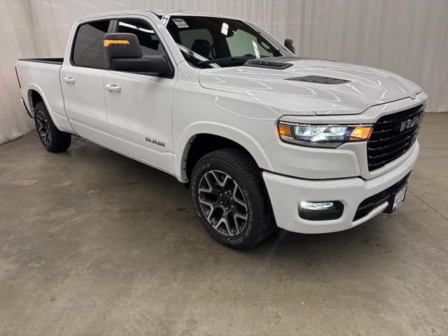 2025 RAM Ram 1500 RAM 1500 LARAMIE CREW CAB 4X4 64 BOX