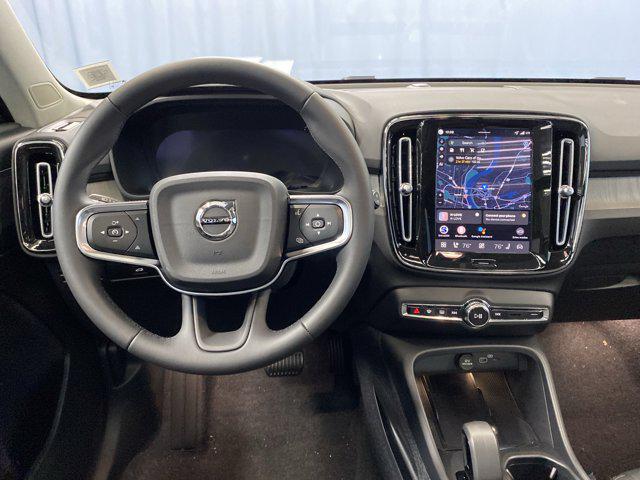 2026 Volvo XC40 B5 Core