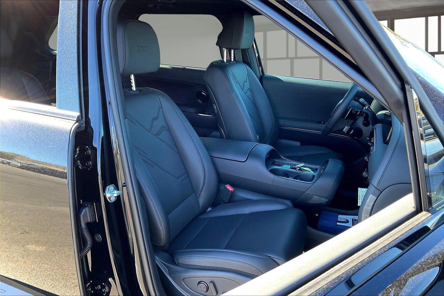 2026 Hyundai Palisade XRT Pro - Photo 13