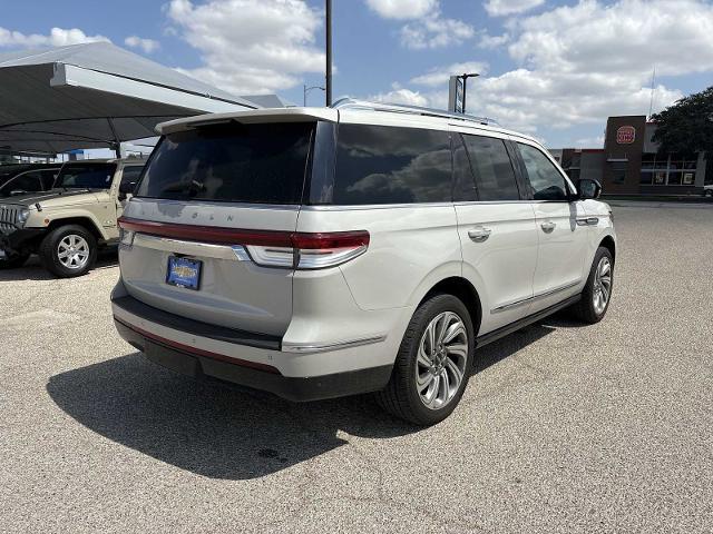 2023 Lincoln Navigator Reserve