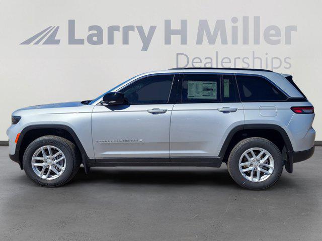 2025 Jeep Grand Cherokee Laredo X 4x4
