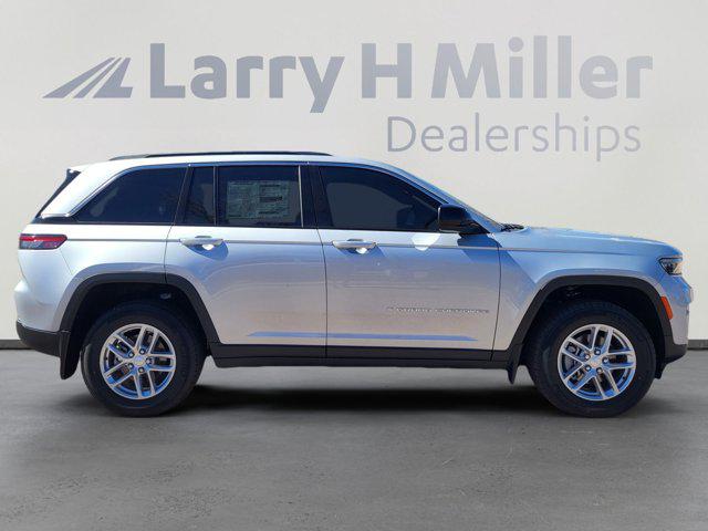 2025 Jeep Grand Cherokee Laredo X 4x4