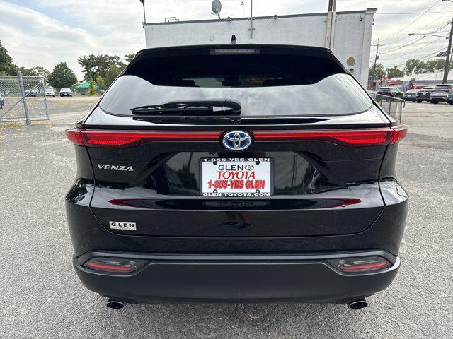 2023 Toyota Venza LE