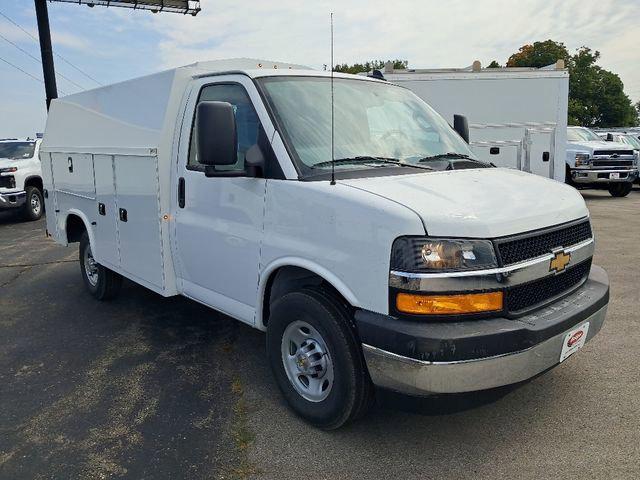 2025 Chevrolet Express Cutaway Work Van