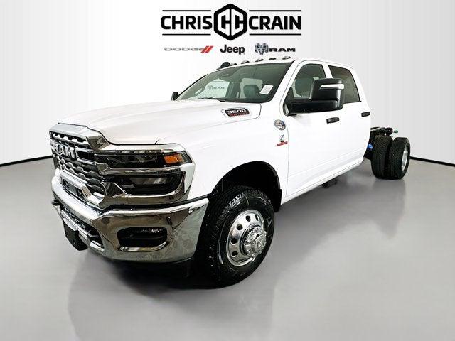 2026 RAM Ram 3500 Chassis Cab RAM 3500 TRADESMAN CREW CAB CHASSIS 4X4 60 CA