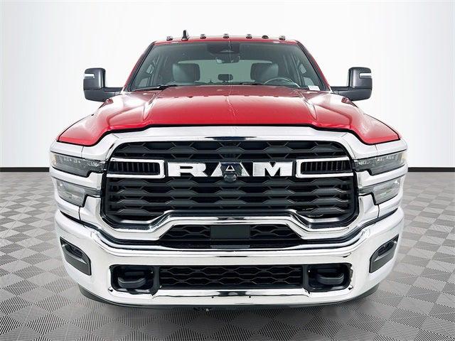 2026 RAM Ram 3500 Chassis Cab RAM 3500 TRADESMAN CREW CAB CHASSIS 4X4 60 CA