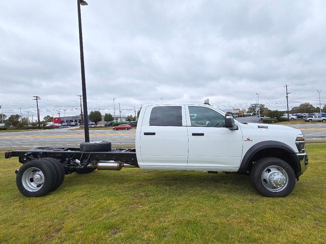 2026 RAM Ram 4500 Chassis Cab RAM 4500 TRADESMAN CHASSIS CREW CAB 4X4 84 CA
