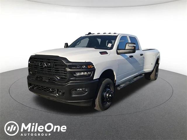 2026 RAM Ram 3500 RAM 3500 TRADESMAN CREW CAB 4X4 8 BOX