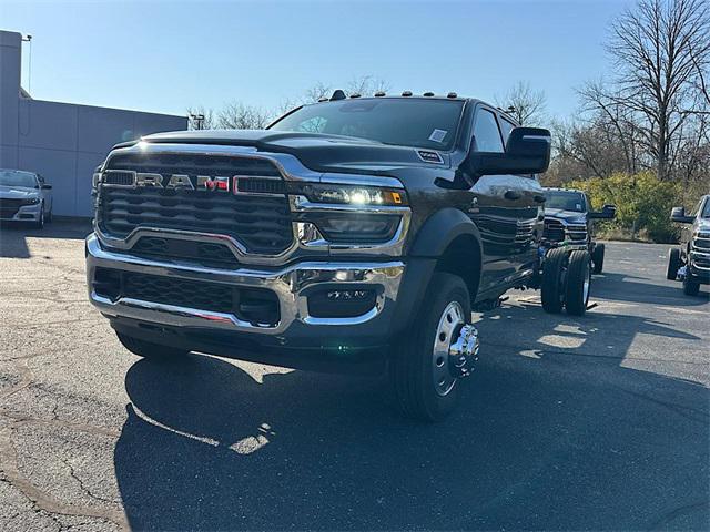 2026 RAM Ram 5500 Chassis Cab RAM 5500 TRADESMAN CHASSIS CREW CAB 4X4 84 CA 2026 RAM Ram 5500 Chassis Cab RAM 5500 TRADESMAN CHASSIS CREW CAB 4X4 84 CA