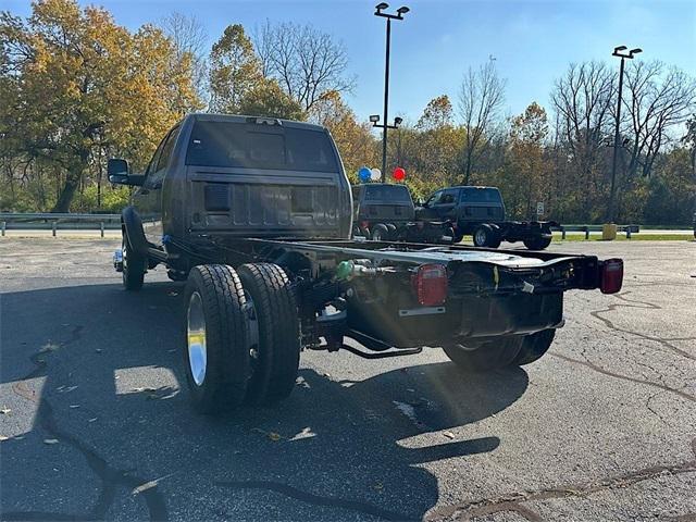 2026 RAM Ram 5500 Chassis Cab RAM 5500 TRADESMAN CHASSIS CREW CAB 4X4 84 CA