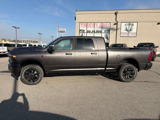 2026 RAM Ram 3500 RAM 3500 LARAMIE MEGA CAB 4X4 64 BOX 2026 RAM Ram 3500 RAM 3500 LARAMIE MEGA CAB 4X4 64 BOX