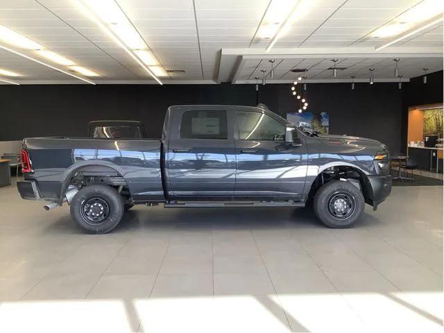 2026 RAM Ram 2500 RAM 2500 TRADESMAN CREW CAB 4X4 64 BOX