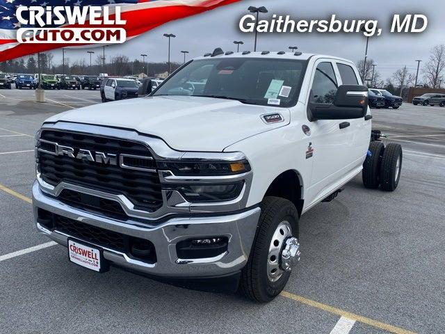 2026 RAM Ram 3500 Chassis Cab RAM 3500 TRADESMAN CREW CAB CHASSIS 4X4 60 CA 2026 RAM Ram 3500 Chassis Cab RAM 3500 TRADESMAN CREW CAB CHASSIS 4X4 60 CA