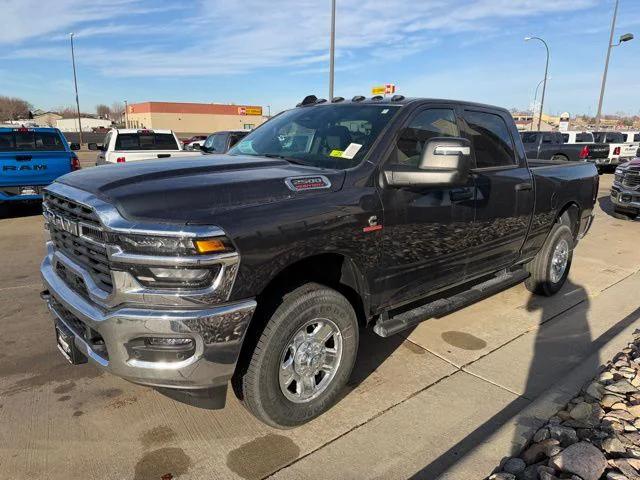 2026 RAM Ram 2500 RAM 2500 TRADESMAN CREW CAB 4X4 64 BOX