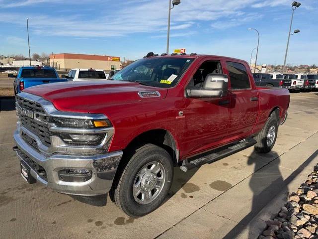 2026 RAM Ram 2500 RAM 2500 TRADESMAN CREW CAB 4X4 64 BOX
