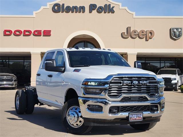 2026 RAM Ram 3500 Chassis Cab RAM 3500 TRADESMAN CREW CAB CHASSIS 4X4 60 CA 2026 RAM Ram 3500 Chassis Cab RAM 3500 TRADESMAN CREW CAB CHASSIS 4X4 60 CA
