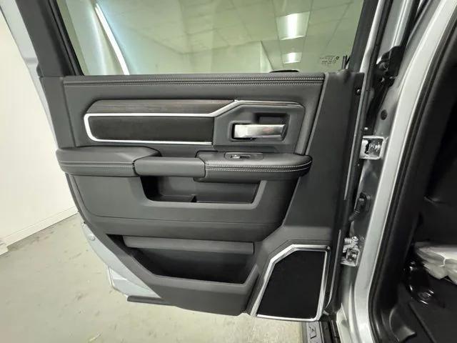 2026 Ram 2500 Laramie Crew Cab 4x4 64 Box