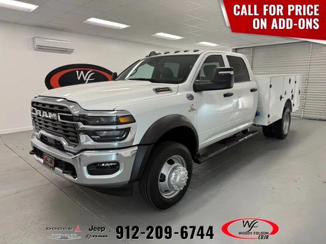 2026 RAM Ram 5500 Chassis Cab RAM 5500 TRADESMAN CHASSIS CREW CAB 4X4 60 CA
