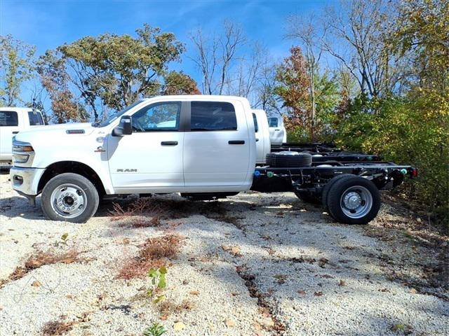 2026 RAM Ram 5500 Chassis Cab RAM 5500 BIG HORN CHASSIS CREW CAB 4X4 60 CA 2026 RAM Ram 5500 Chassis Cab RAM 5500 BIG HORN CHASSIS CREW CAB 4X4 60 CA
