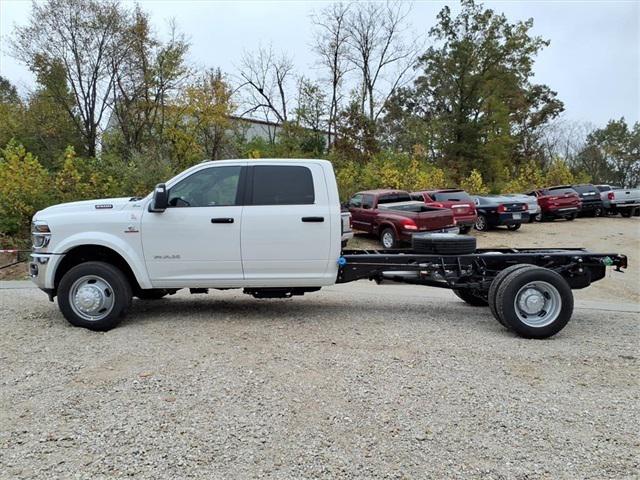 2026 RAM Ram 5500 Chassis Cab RAM 5500 BIG HORN CHASSIS CREW CAB 4X4 84 CA 2026 RAM Ram 5500 Chassis Cab RAM 5500 BIG HORN CHASSIS CREW CAB 4X4 84 CA