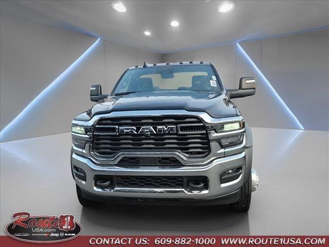 2026 RAM Ram 5500 Chassis Cab RAM 5500 TRADESMAN CHASSIS REGULAR CAB 4X4 60 CA