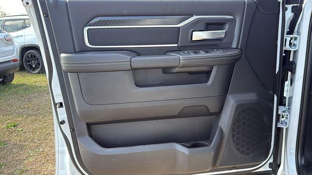 2026 Ram 2500 Big Horn Crew Cab 4x4 64 Box