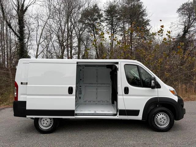 2026 Ram ProMaster Cargo Van Tradesman Low Roof 136" WB w/Pass Seat