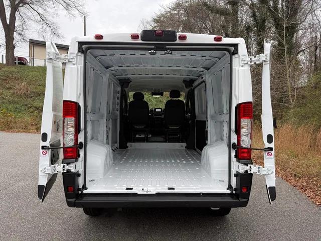 2026 Ram ProMaster Cargo Van Tradesman Low Roof 136" WB w/Pass Seat