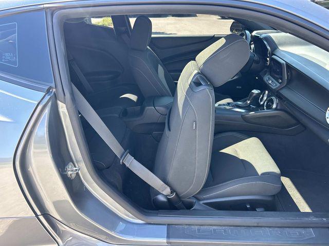2022 Chevrolet Camaro RWD Coupe LT1