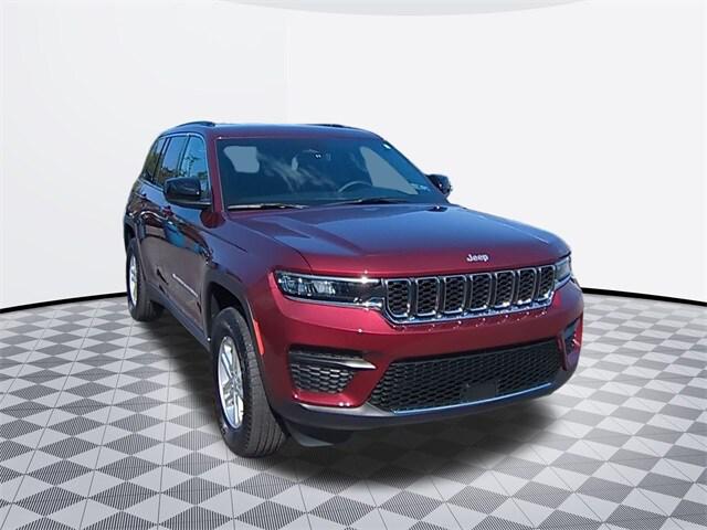 2024 Jeep Grand Cherokee Laredo 4x4