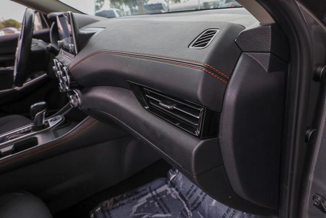 2022 Nissan Sentra SR Xtronic CVT