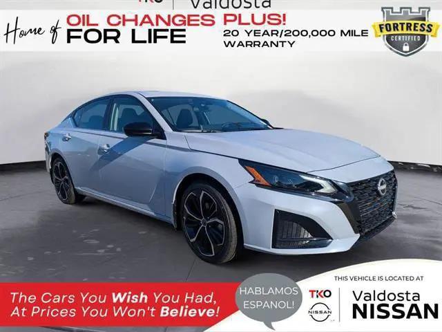2025 Nissan Altima SR FWD