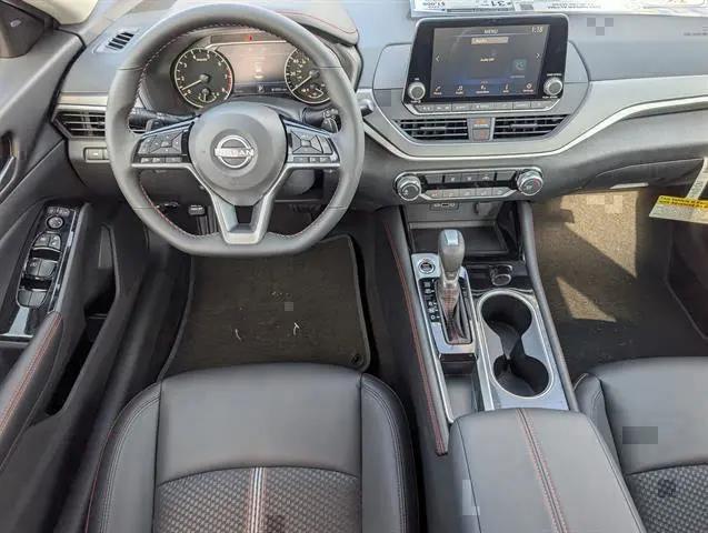 2025 Nissan Altima SR FWD