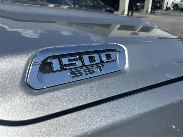 2025 Ram 1500 Laramie Crew Cab 4x4 57 Box