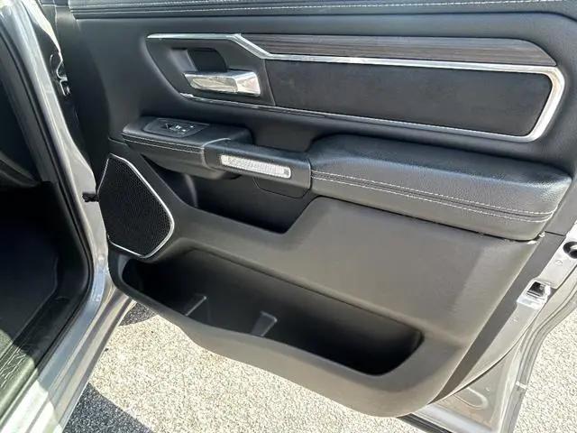 2025 Ram 1500 Laramie Crew Cab 4x4 57 Box