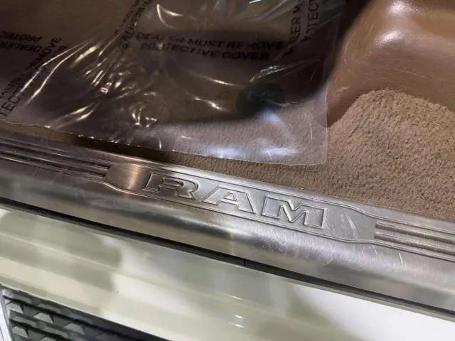2020 Jeep Ram 2500 Laramie Crew Cab 4x4 6'4" Box