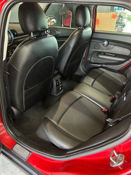 2016 MINI Cooper Clubman Cooper
