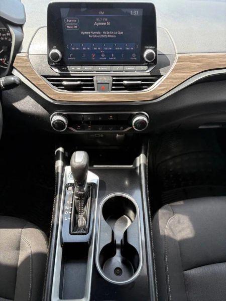 2023 Nissan Altima SV FWD