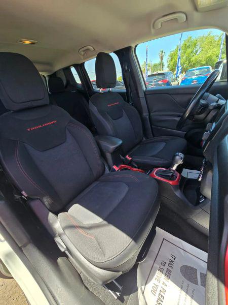 2015 Jeep Renegade Trailhawk