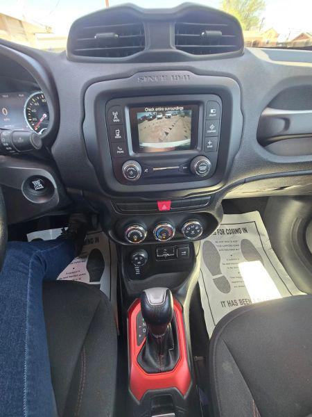 2015 Jeep Renegade Trailhawk