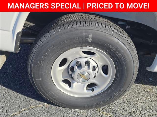 2025 Chevrolet Express Cargo Van RWD 2500 Extended Wheelbase WT