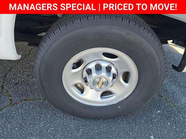 2025 Chevrolet Express Cargo Van RWD 2500 Extended Wheelbase WT