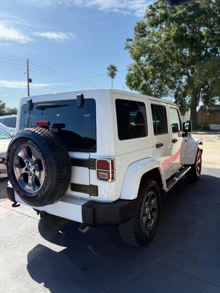 2016 Jeep Wrangler Unlimited Sahara