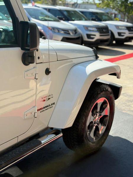 2016 Jeep Wrangler Unlimited Sahara