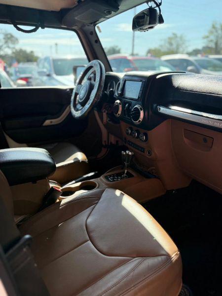 2016 Jeep Wrangler Unlimited Sahara