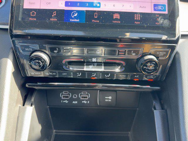 2025 Jeep Grand Cherokee L Limited 4x4