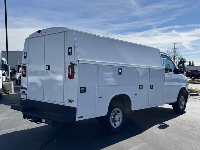 2025 Chevrolet Express Cutaway Work Van