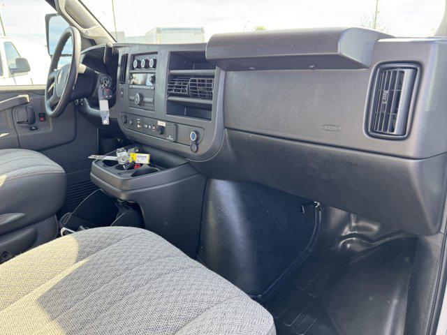 2025 Chevrolet Express Cutaway Work Van