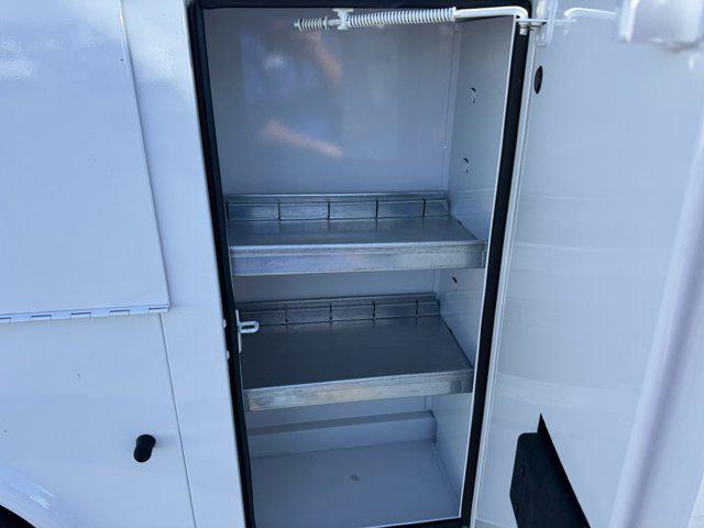 2025 Chevrolet Express Cutaway Work Van