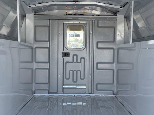2025 Chevrolet Express Cutaway Work Van